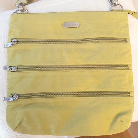 jansport backpack template Laptop - Computer Bag with 2 Compartments, Ergonomic Shoulder Straps, 15” Laptop Sleeve, Haul Handle Colour:Concrete One large main compartment Jansport Backpack Staples：Real vs launchdate:5/10/2022